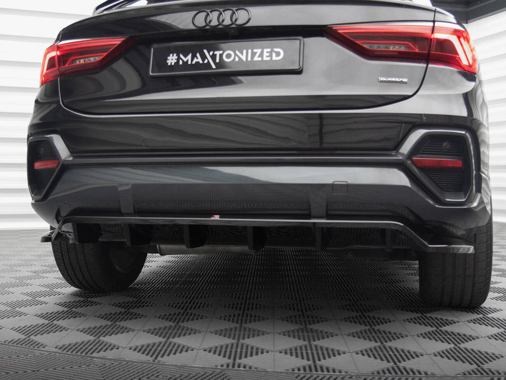 Maxton Design - CENTRAL REAR SPLITTER (VERTICAL BARS) AUDI Q3 SPORTBACK F3