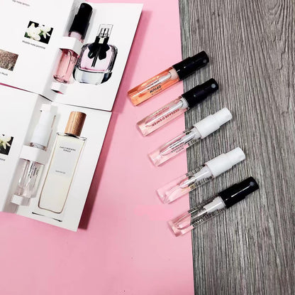 Pilestone Women’s Fragrance Discovery Sampler – 15 Vial Perfume Set